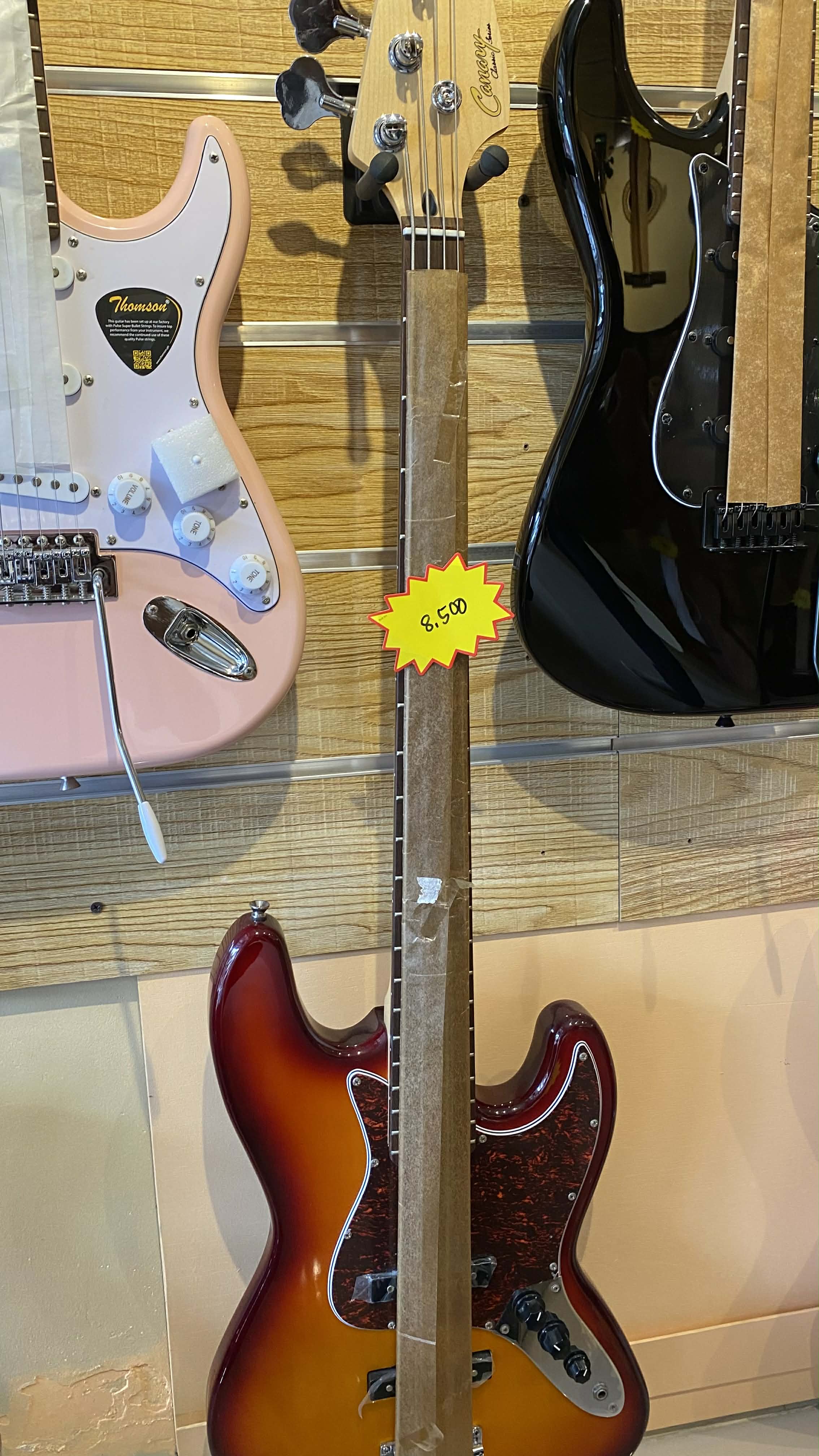 Canary Classic Series Jazz Bass – 3-Tone Sunburst