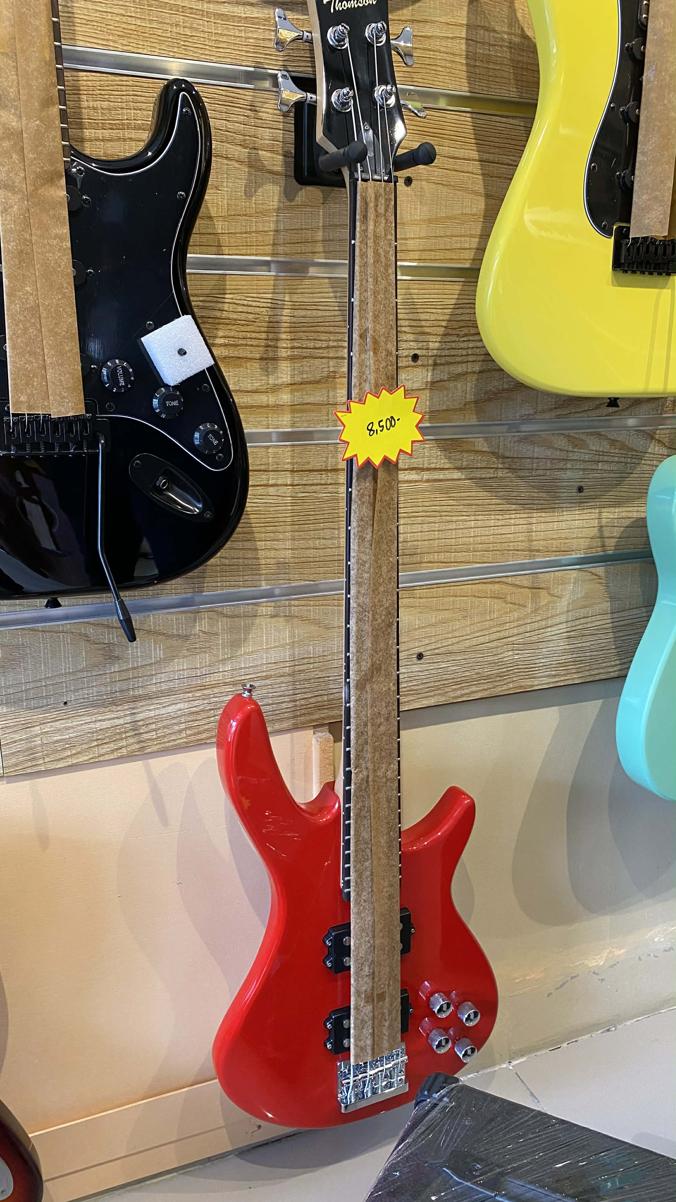 Thomson Active 4-String Bass – Hot Red (Modern Series)