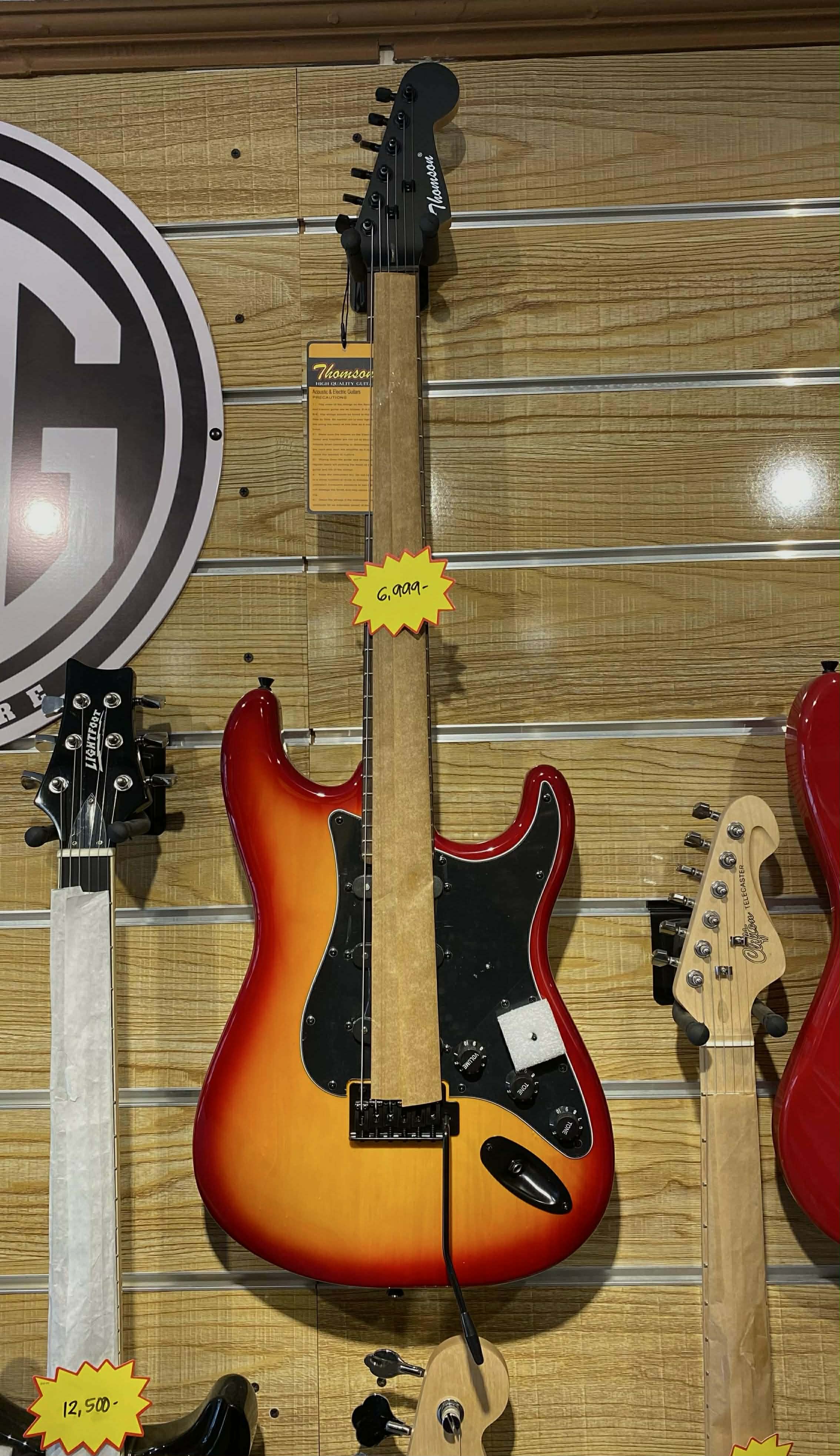 Thomson ST-Series Stratocaster – 3-Tone Sunburst (Black Hardware Edition)